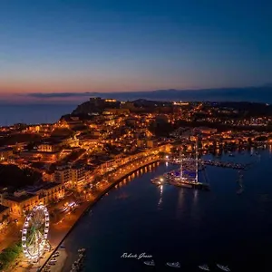  Affittacamere Harbor Elegance Estate